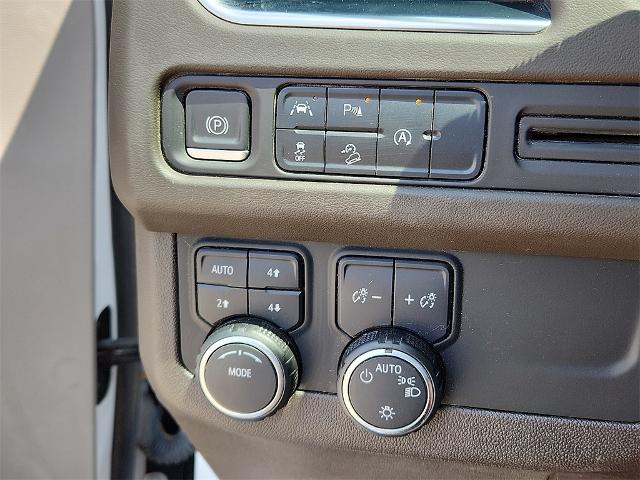 2023 Chevrolet Suburban Vehicle Photo in EASTLAND, TX 76448-3020
