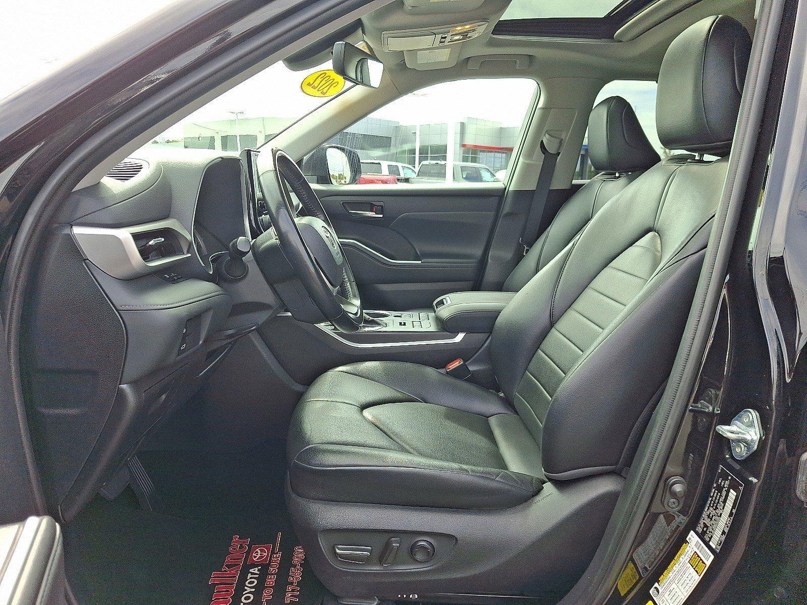 2022 Toyota Highlander Vehicle Photo in Harrisburg, PA 17111