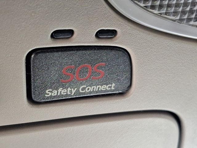 2013 Toyota Sienna Vehicle Photo in DANBURY, CT 06810-5034
