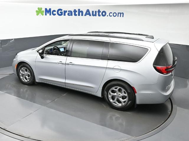 2024 Chrysler Pacifica Vehicle Photo in Cedar Rapids, IA 52402