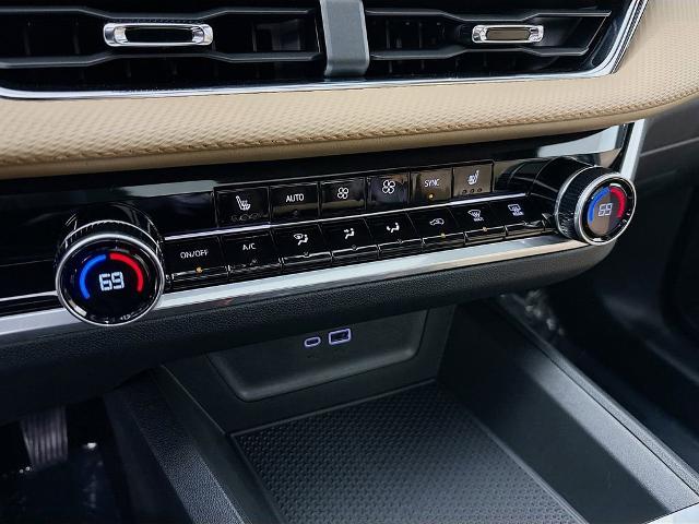 2026 Chevrolet Equinox Vehicle Photo in PUYALLUP, WA 98371-4149