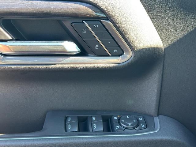2025 Chevrolet Silverado 1500 Vehicle Photo in COLUMBIA, MO 65203-3903