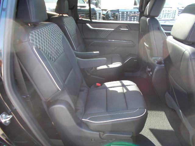 2026 GMC Acadia Vehicle Photo in LOWELL, MA 01852-4336