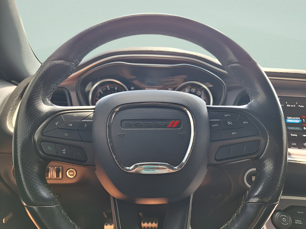 2020 Dodge Challenger photo 14 of 31