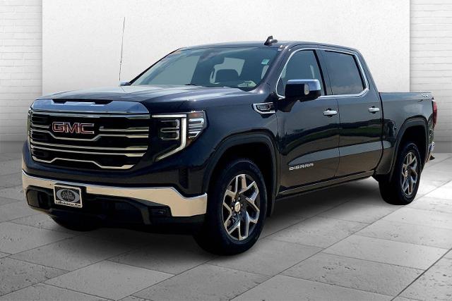 2022 GMC Sierra 1500 Vehicle Photo in TOPEKA, KS 66609-0000