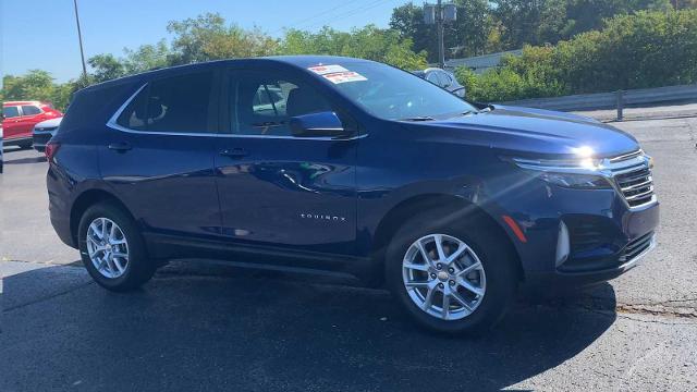 2022 Chevrolet Equinox Vehicle Photo in MOON TOWNSHIP, PA 15108-2571