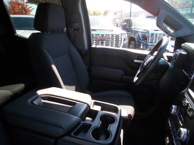 2024 GMC Sierra 1500 Vehicle Photo in LOWELL, MA 01852-4336