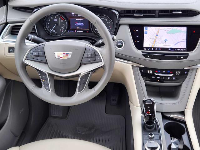 2024 Cadillac XT5 Vehicle Photo in DENTON, TX 76210-9321