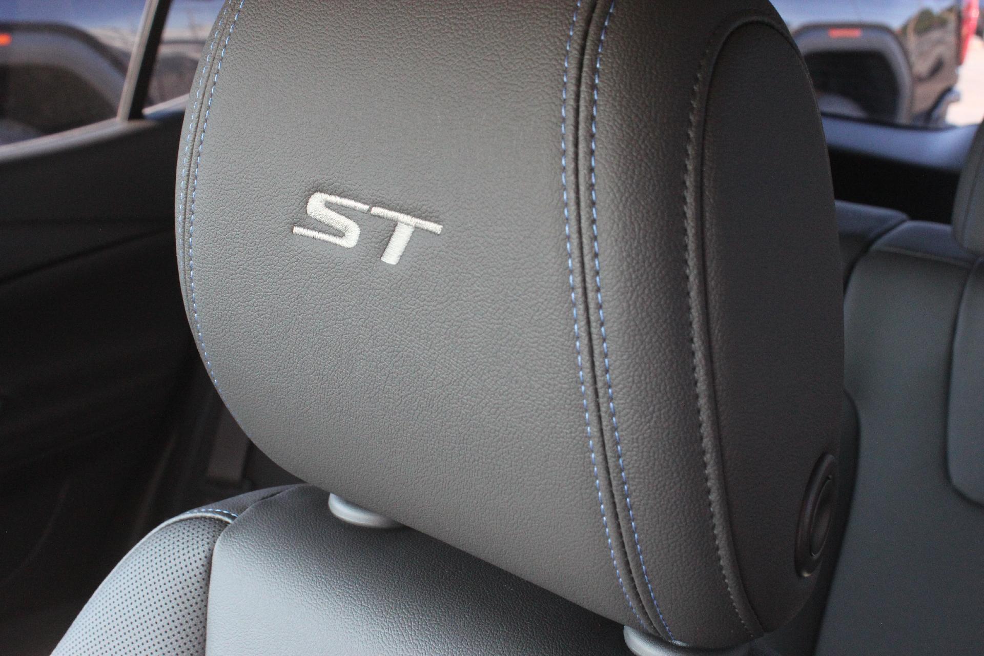 2026 Buick Encore GX Vehicle Photo in AURORA, CO 80012-4011