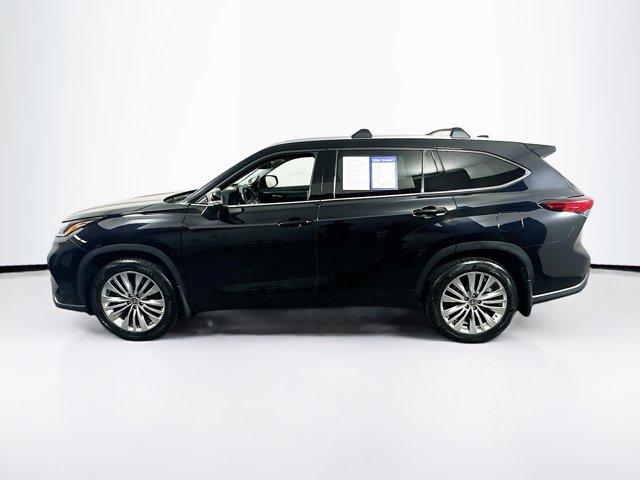 2023 Toyota Highlander Vehicle Photo in Flemington, NJ 08822