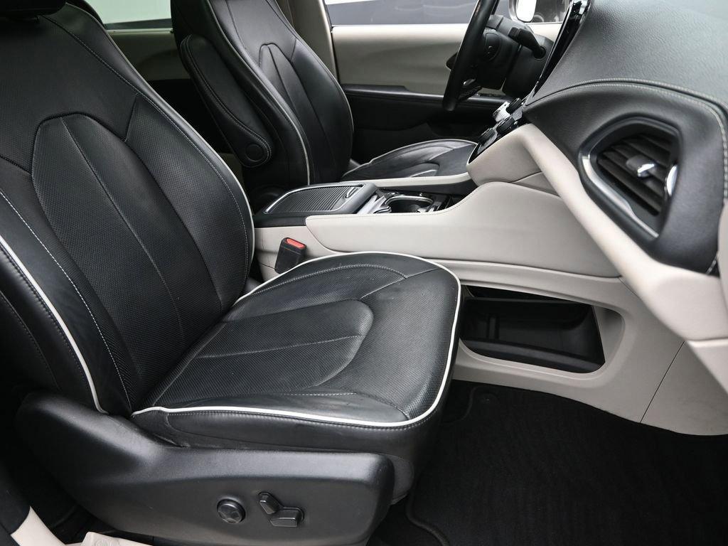 2022 Chrysler Pacifica Vehicle Photo in Cedar Rapids, IA 52402