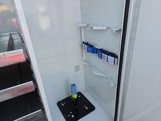 2024 Chevrolet Silverado Chassis Cab Vehicle Photo in INDEPENDENCE, MO 64055-1314