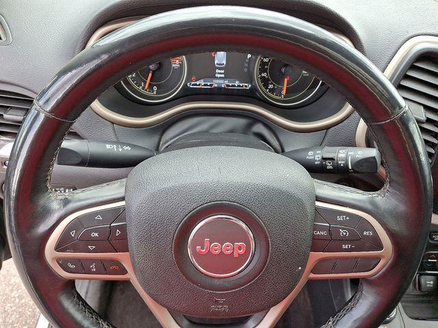 2017 Jeep Cherokee Vehicle Photo in DANBURY, CT 06810-5034