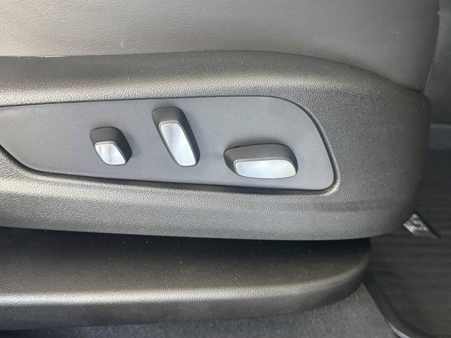 2025 Cadillac XT5 Vehicle Photo in LEOMINSTER, MA 01453-2952
