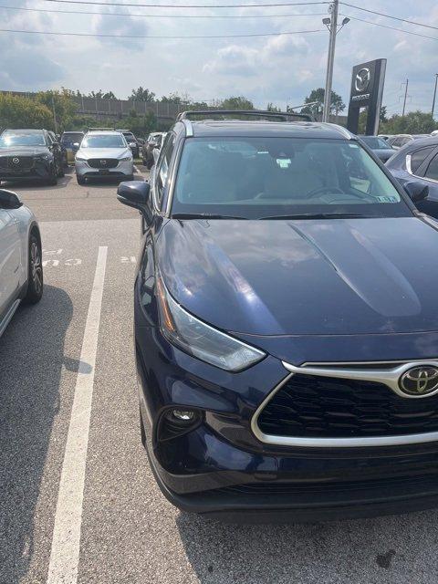 2021 Toyota Highlander Vehicle Photo in Trevose, PA 19053