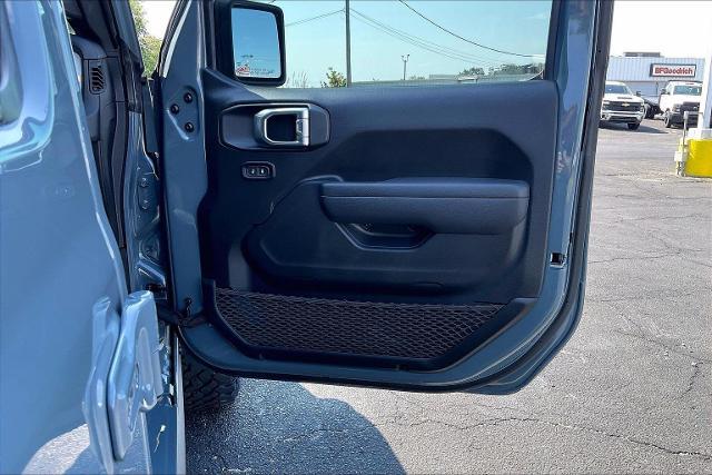 2024 Jeep Wrangler Vehicle Photo in INDEPENDENCE, MO 64055-1314