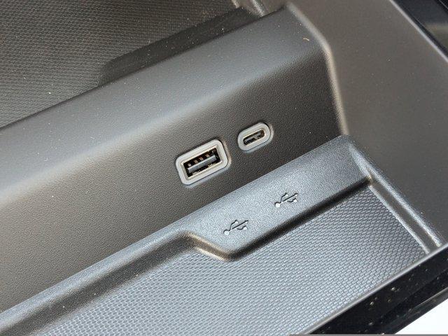 2025 Chevrolet Tahoe Vehicle Photo in BRUNSWICK, GA 31525-1881