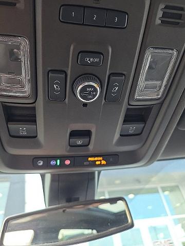 2022 GMC Yukon XL Vehicle Photo in HARRISBURG, PA 17111-1033