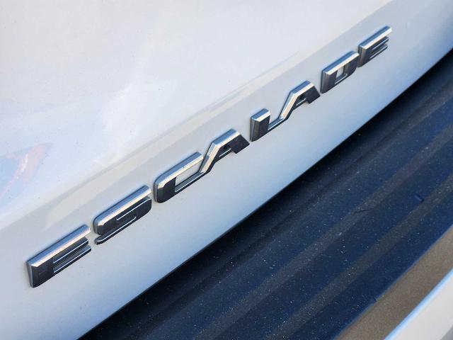 2018 Cadillac Escalade Vehicle Photo in DENTON, TX 76210-9321