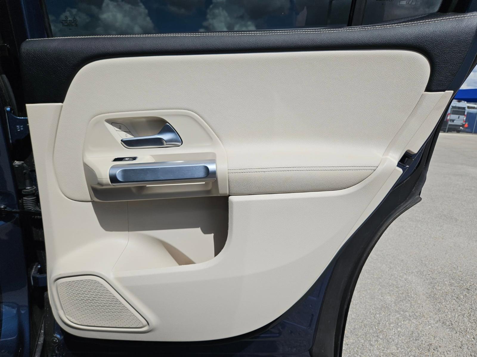 2022 Mercedes-Benz GLB Vehicle Photo in Seguin, TX 78155