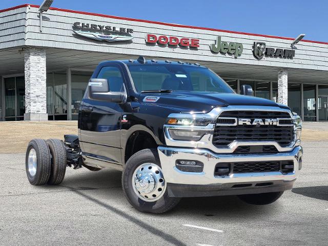 2025 Ram 3500 Chassis Cab Vehicle Photo in Ennis, TX 75119-5114