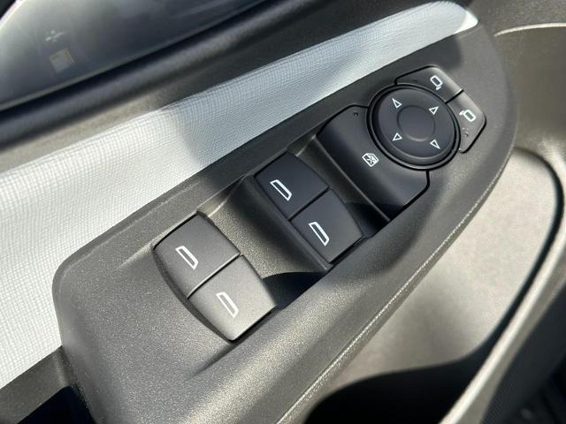 2025 Buick Envista Vehicle Photo in COLUMBIA, MO 65203-3903