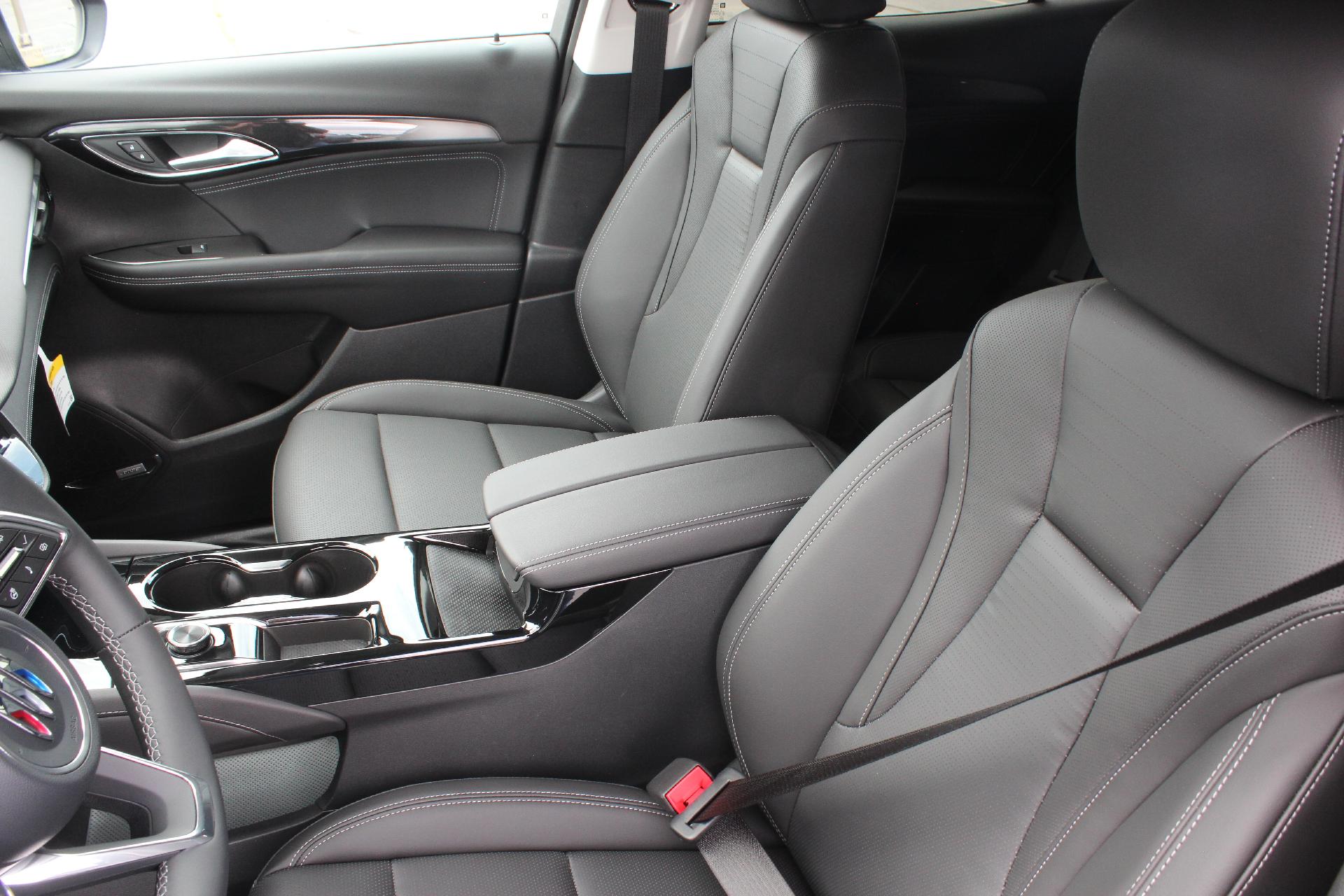 2025 Buick Envision Vehicle Photo in AURORA, CO 80012-4011