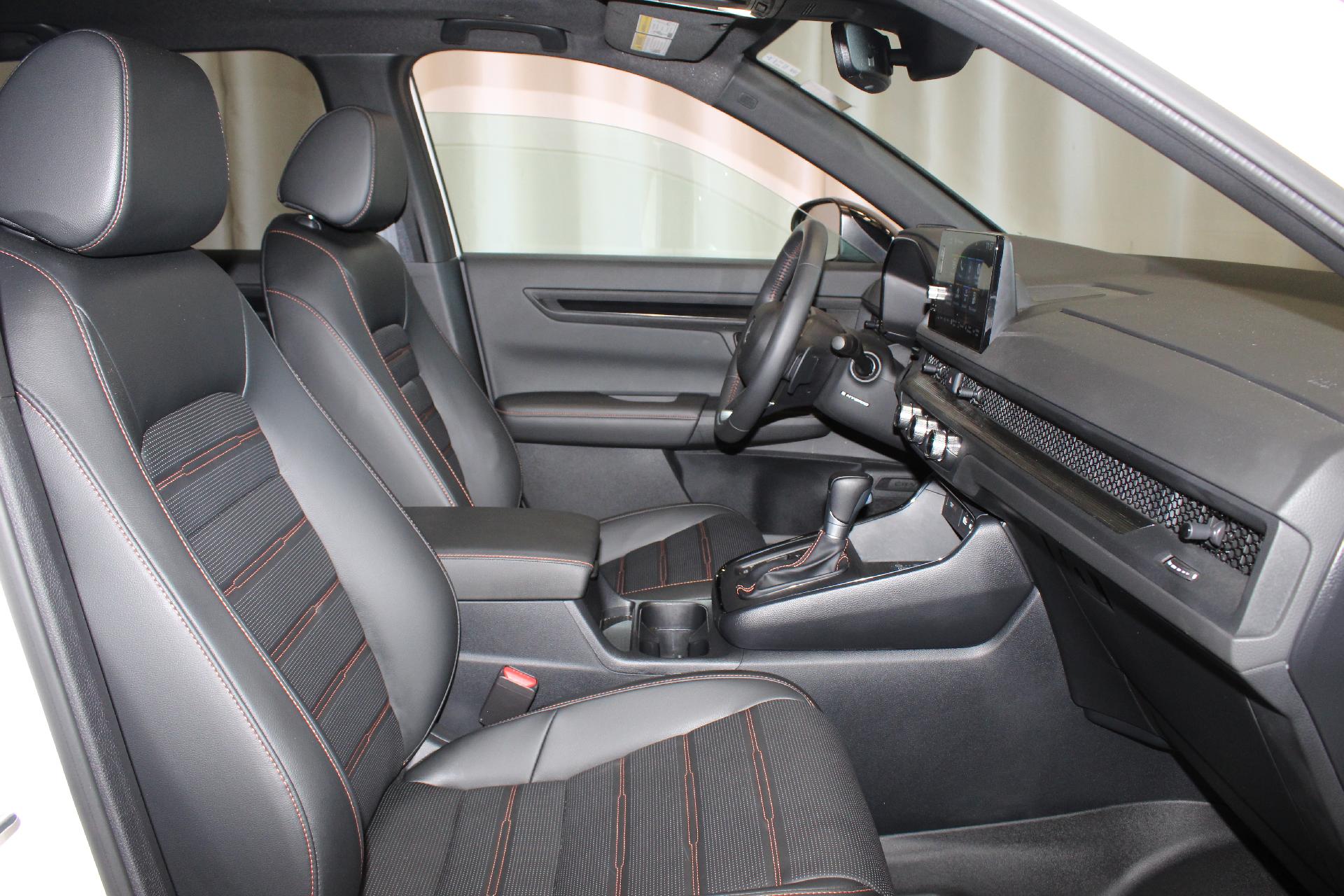 2024 Honda CR-V Hybrid Vehicle Photo in NORTHAMPTON, MA 01060-1120