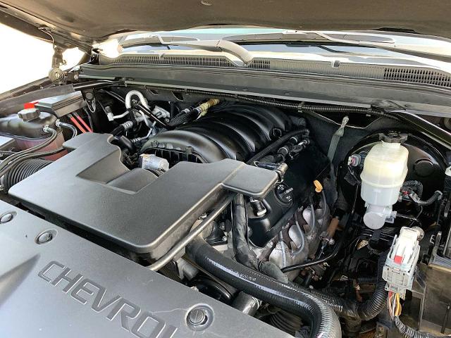 2019 Chevrolet Tahoe Vehicle Photo in MOON TOWNSHIP, PA 15108-2571