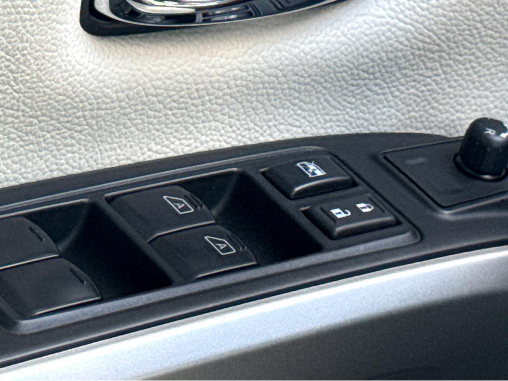 2024 Nissan Titan Vehicle Photo in POOLER, GA 31322-3252
