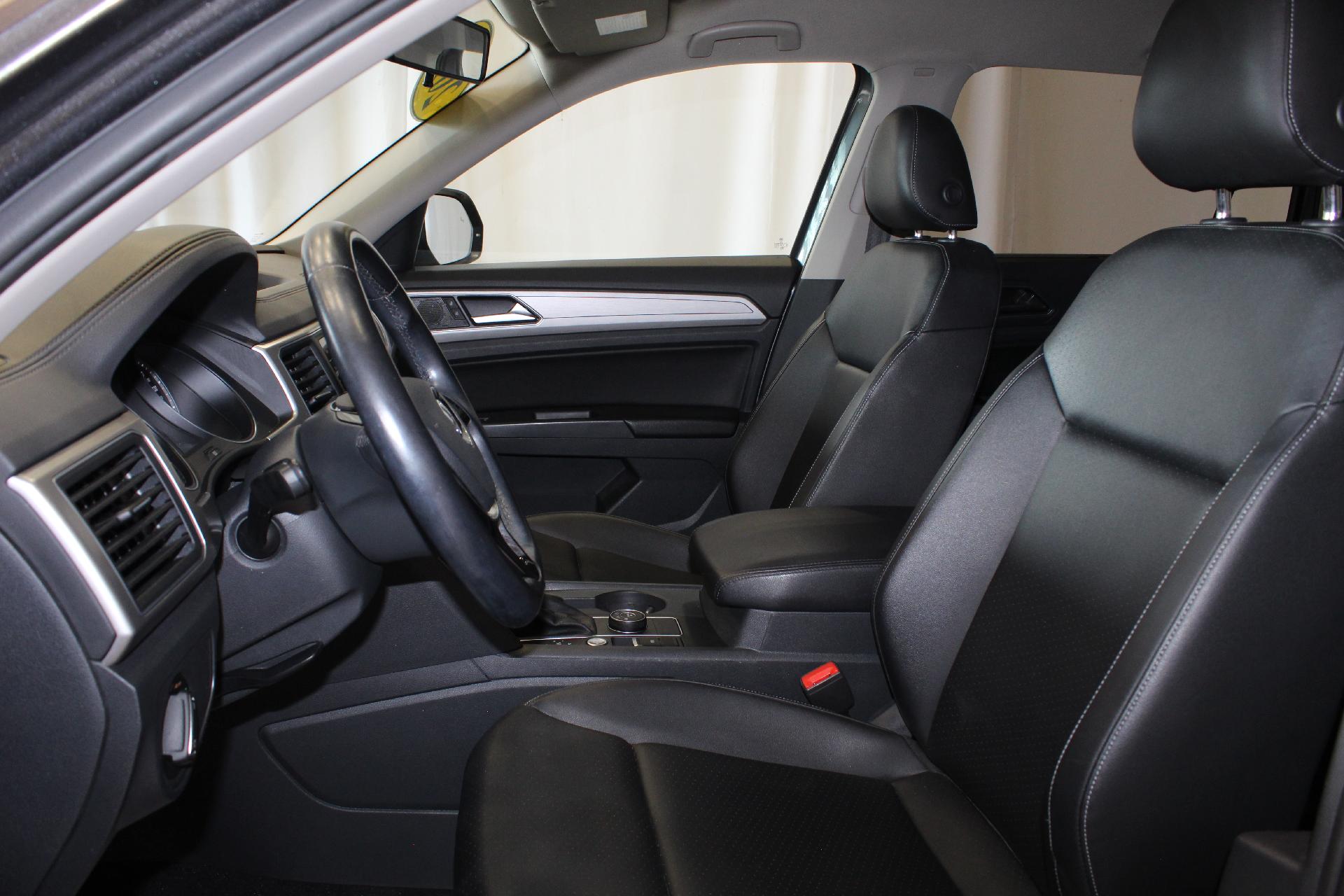 2018 Volkswagen Atlas Vehicle Photo in NORTHAMPTON, MA 01060-1120