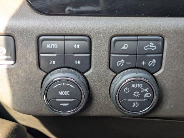 2024 Chevrolet Silverado 3500 HD Vehicle Photo in BRUNSWICK, GA 31525-1881