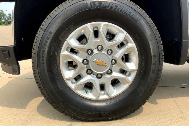 2024 Chevrolet Silverado 2500 HD Vehicle Photo in TOPEKA, KS 66609-0000