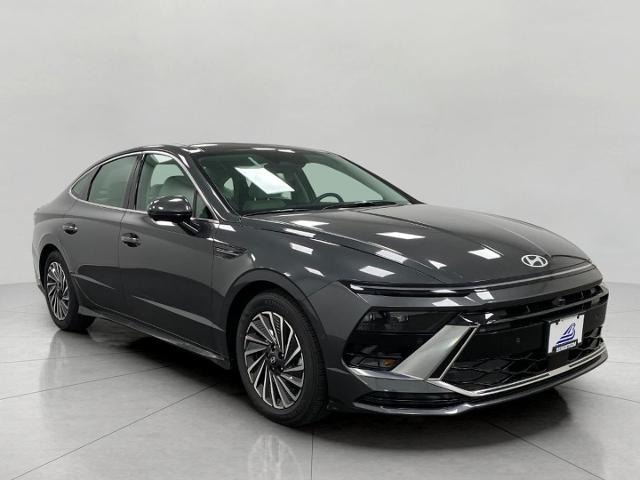 2025 Hyundai SONATA Hybrid Vehicle Photo in Neenah, WI 54956
