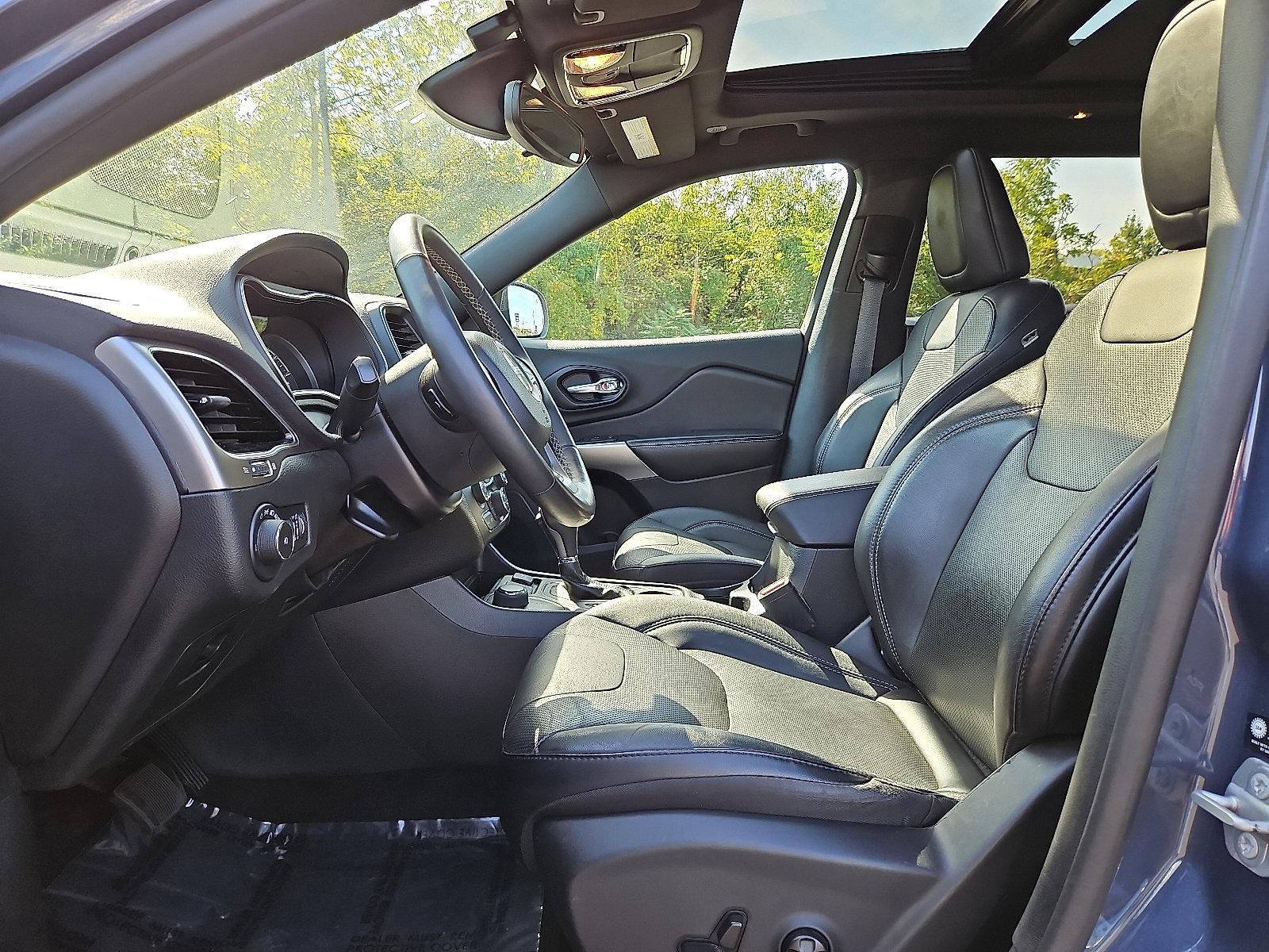 2021 Jeep Cherokee Vehicle Photo in Trevose, PA 19053