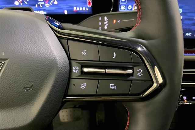 2024 Chevrolet Traverse Vehicle Photo in KANSAS CITY, MO 64114-4502