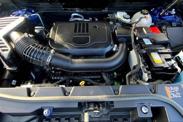 2023 GMC Acadia Vehicle Photo in TOPEKA, KS 66609-0000