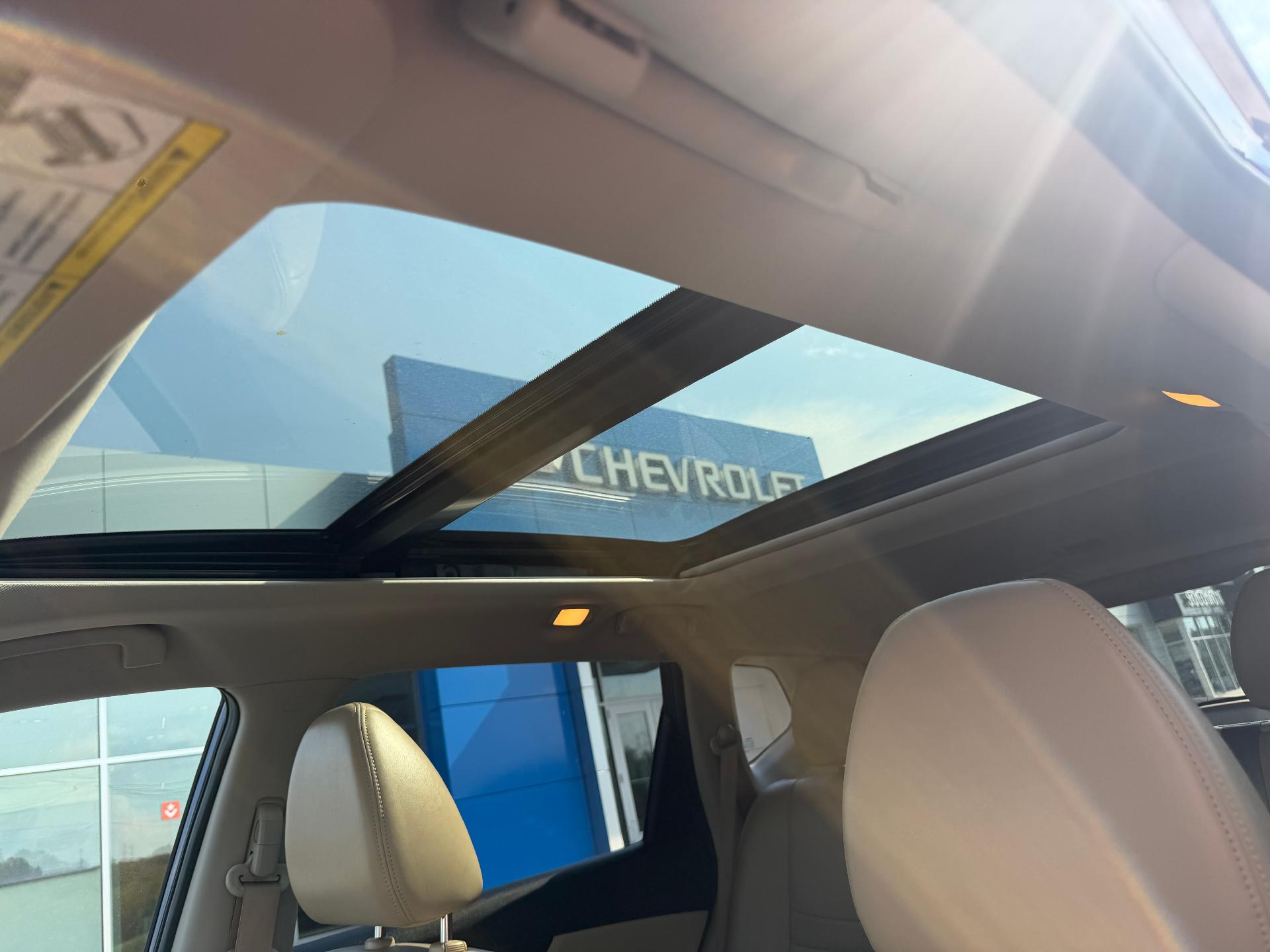 2018 Nissan Rogue photo 31 of 36