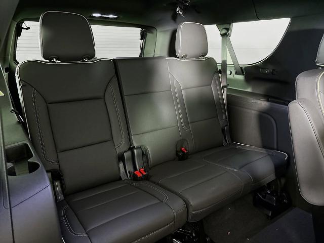 2025 Chevrolet Suburban Vehicle Photo in PUYALLUP, WA 98371-4149