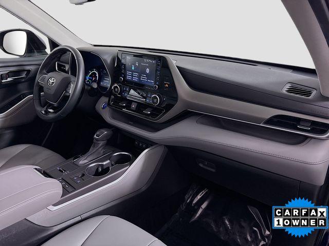 2021 Toyota Highlander Vehicle Photo in Puyallup, WA 98371