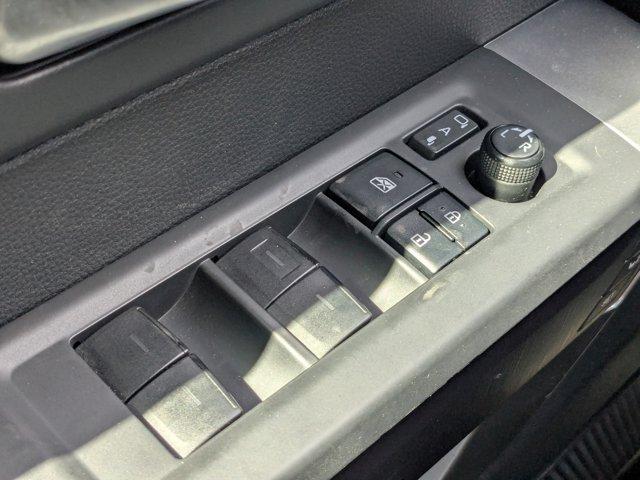 2022 Toyota Tundra 4WD Vehicle Photo in BRUNSWICK, GA 31525-1881