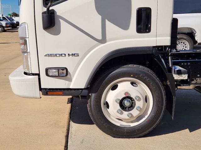 2024 Chevrolet 4500 HG LCF Gas Vehicle Photo in LEWISVILLE, TX 75067
