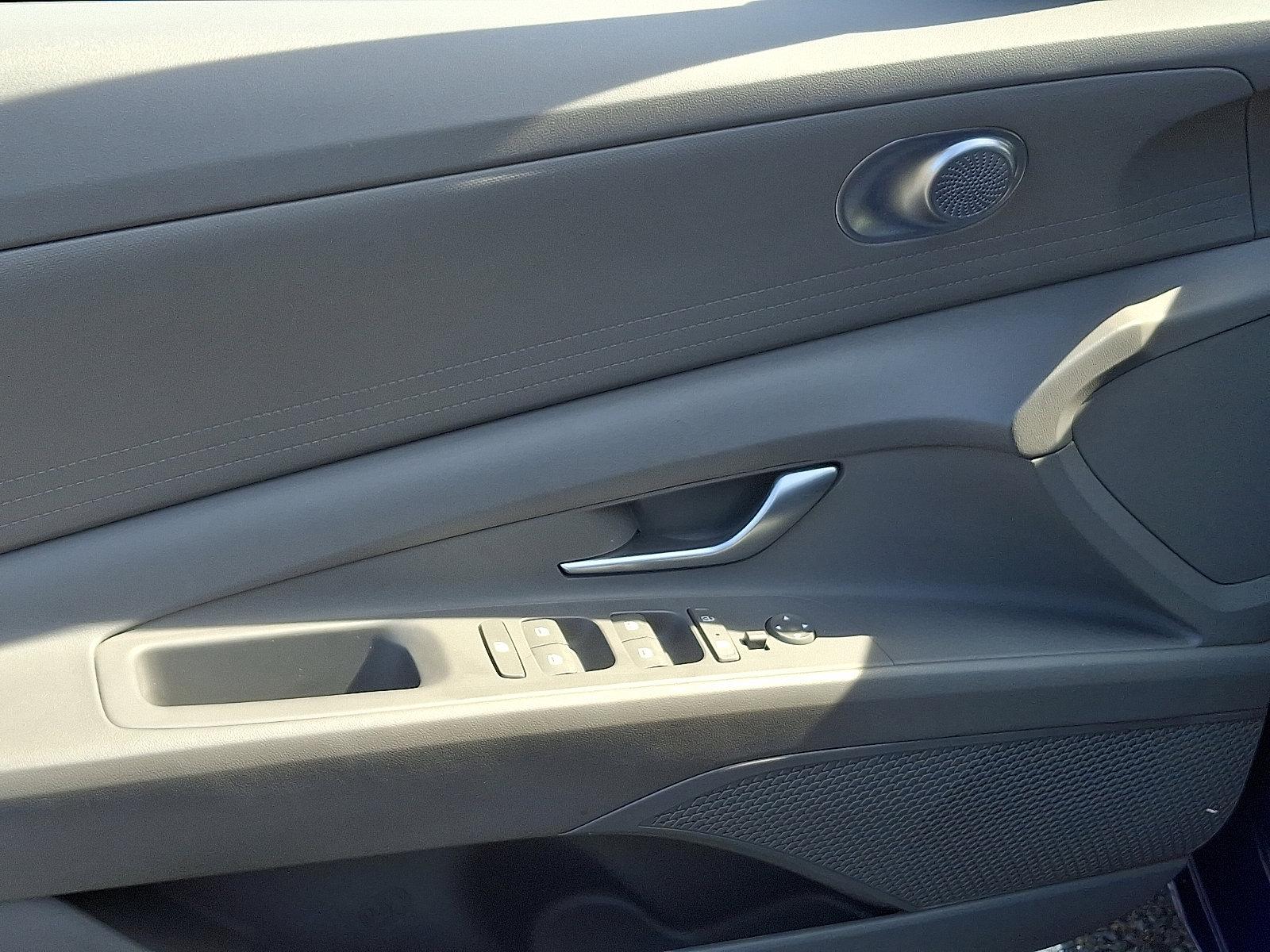 2023 Hyundai ELANTRA Vehicle Photo in Trevose, PA 19053