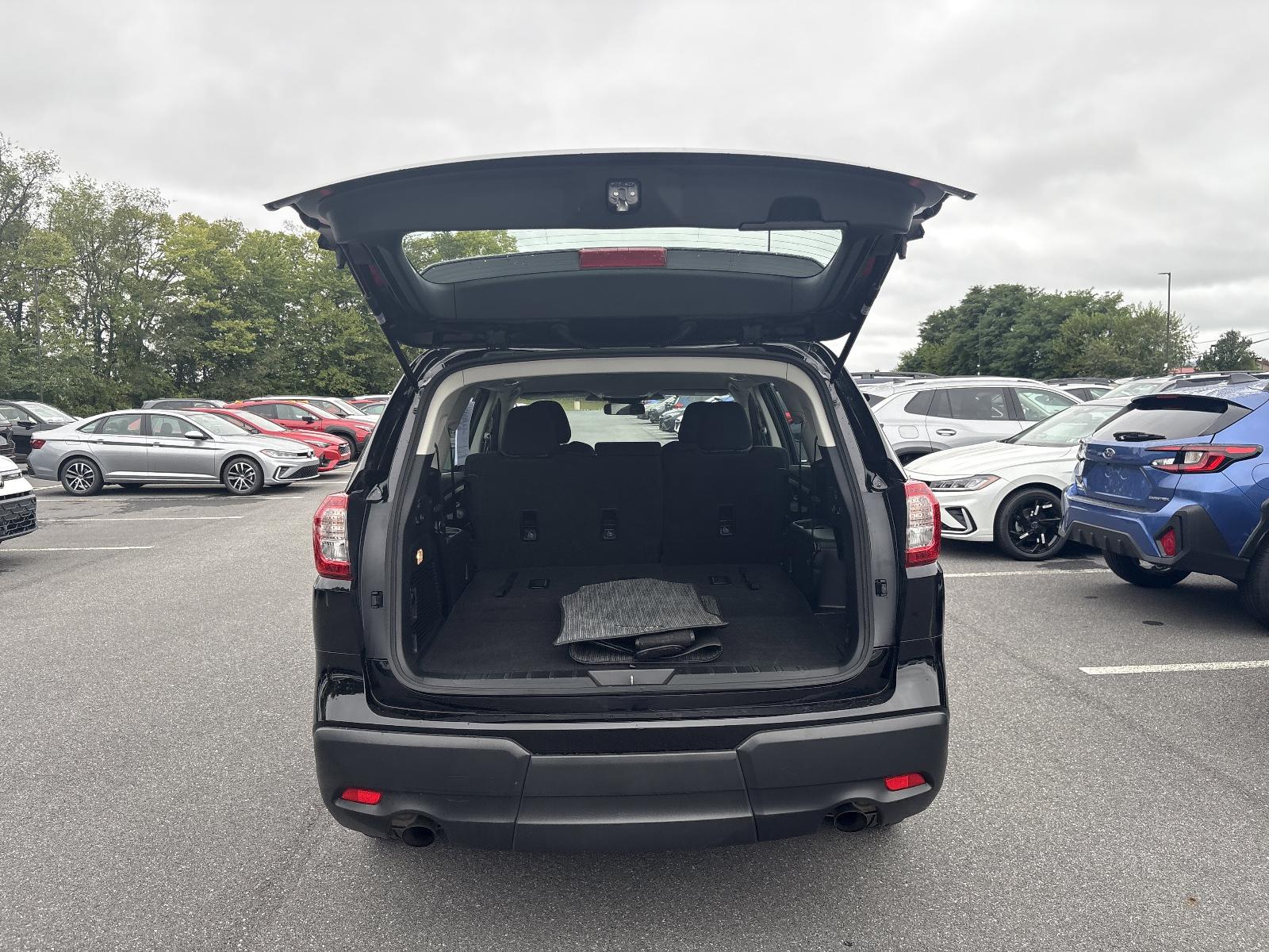 2023 Subaru Ascent Vehicle Photo in Mechanicsburg, PA 17050