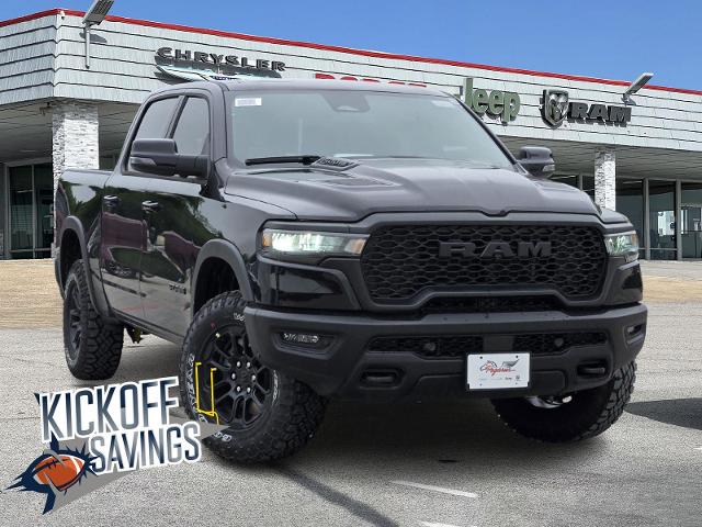 2025 Ram 1500 Vehicle Photo in Ennis, TX 75119-5114