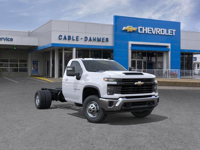 2026 Chevrolet Silverado 3500 HD CC Vehicle Photo in INDEPENDENCE, MO 64055-1314