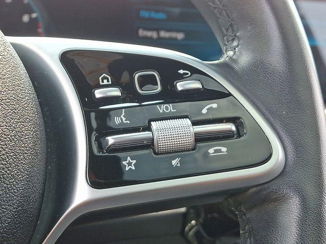 2022 Mercedes-Benz GLB 250 Vehicle Photo in DANBURY, CT 06810-5034