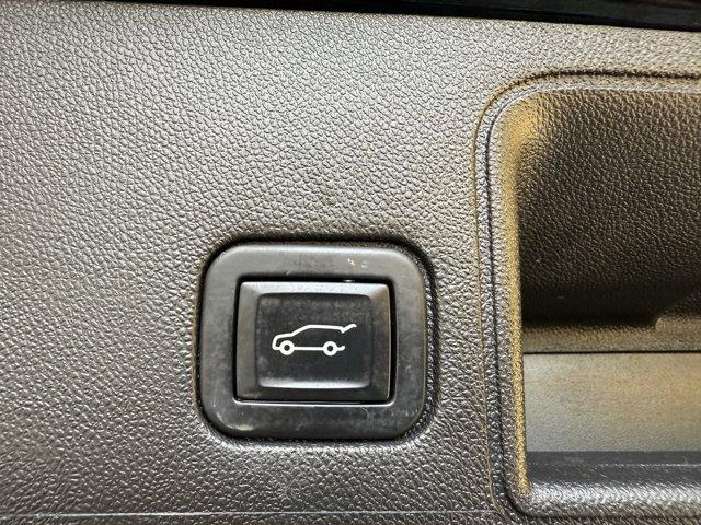 2022 GMC Terrain Vehicle Photo in LEOMINSTER, MA 01453-2952