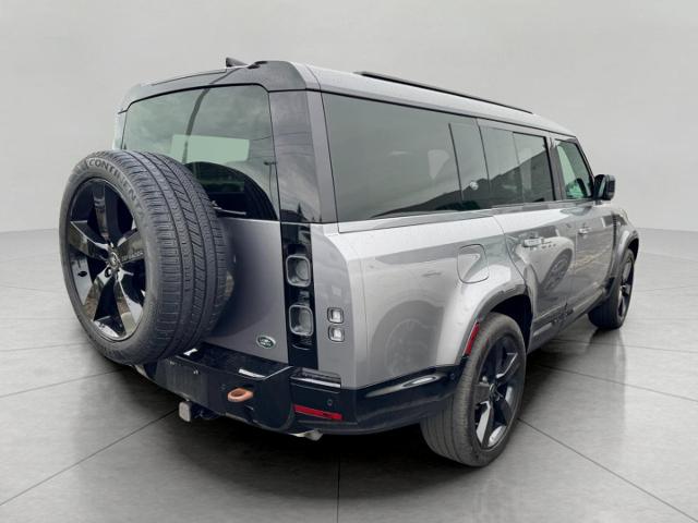 2023 Defender Vehicle Photo in Appleton, WI 54913