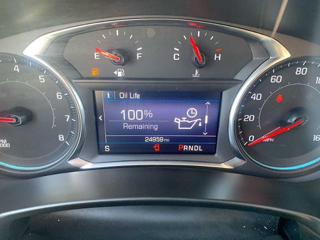 2022 Chevrolet Equinox Vehicle Photo in MOON TOWNSHIP, PA 15108-2571
